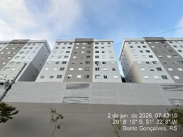 Apartamento - 2 Quartos - Bento Goncalves - Ocupado — foto 2
