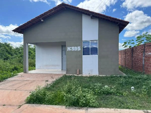 Casa - 2 Quartos - Altos - Ocupado — foto 2