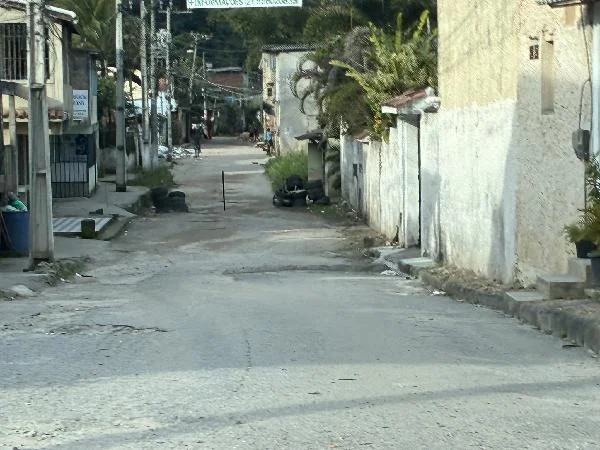 Casa - 2 Quartos - São Gonçalo - Ocupado — foto 2