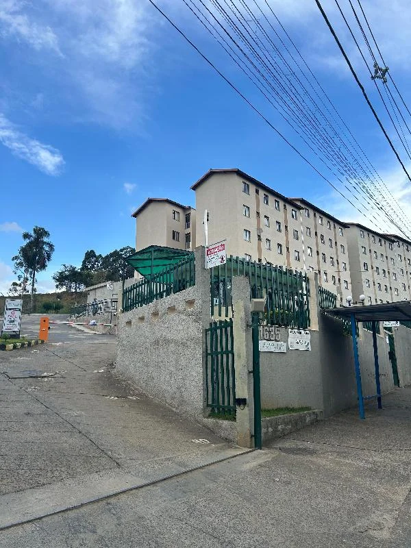 Apartamento - 2 Quartos - Juiz de Fora - Desocupado — foto 2