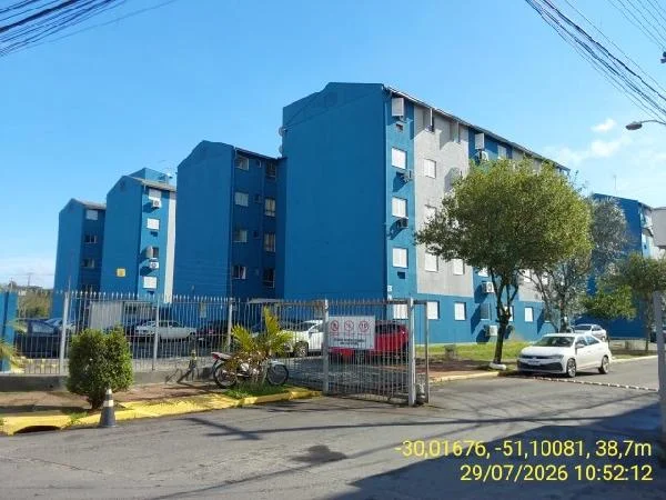 Apartamento - 2 Quartos - Porto Alegre - Ocupado — foto 2