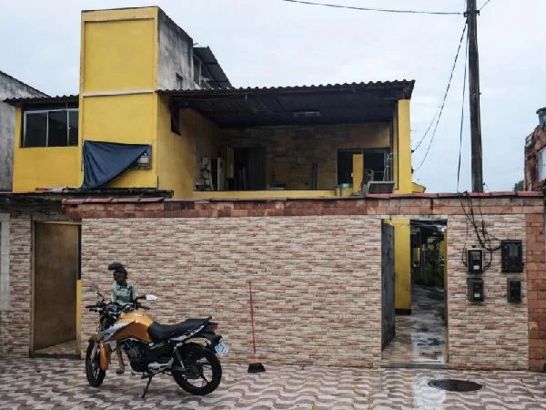 Casa - 2 Quartos - Rio de Janeiro - Ocupado — foto 2