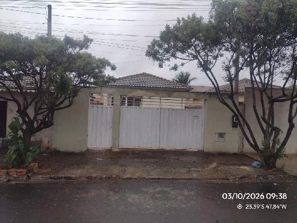 Casa - 2 Quartos - Tatui - Desocupado — foto 2