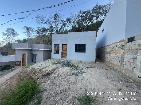 Casa - 2 Quartos - Carangola — foto 2