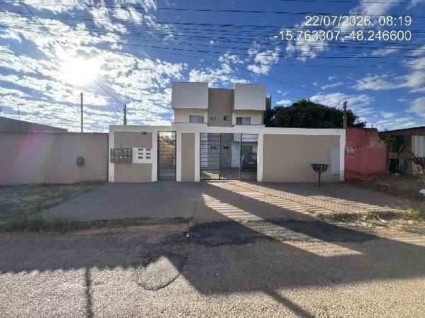 Apartamento - 2 Quartos - Aguas Lindas de Goias - Ocupado — foto 2
