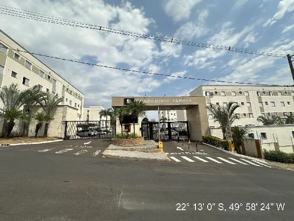 Apartamento - 2 Quartos - Marilia - Ocupado — foto 2