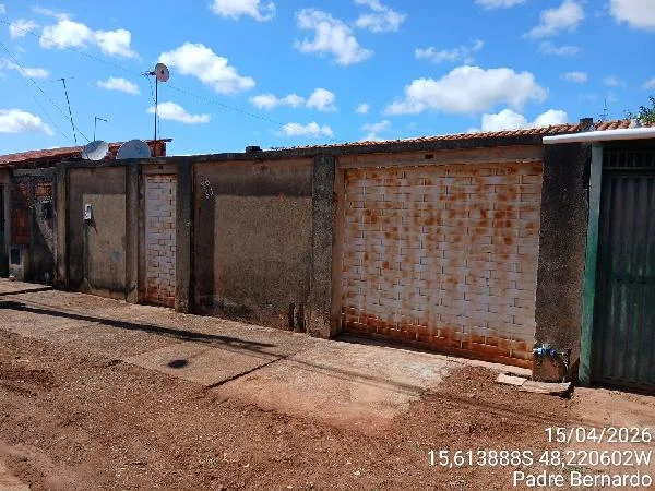 Casa - 2 Quartos - Padre Bernardo - Ocupado — foto 2