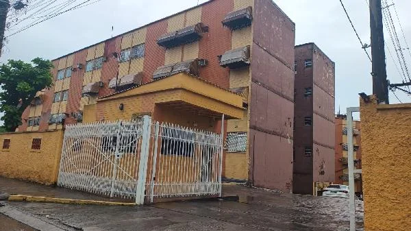Apartamento - 2 Quartos - Sao Goncalo - Ocupado — foto 2