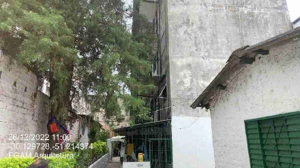 Apartamento - 2 Quartos - Porto Alegre - Desocupado — foto 2