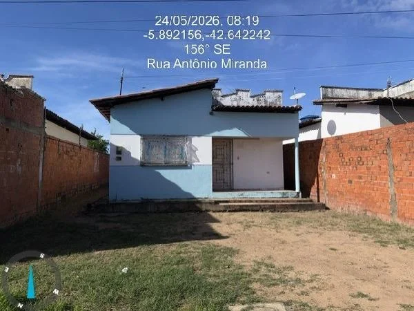 Casa - 2 Quartos - Agua Branca - Desocupado — foto 2