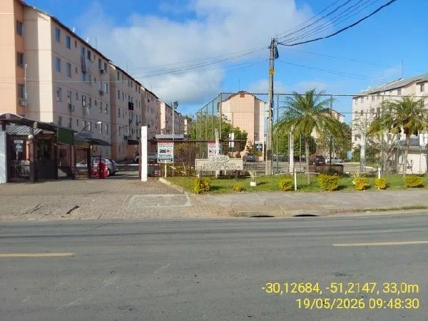 Apartamento - 2 Quartos - Porto Alegre - Desocupado — foto 2
