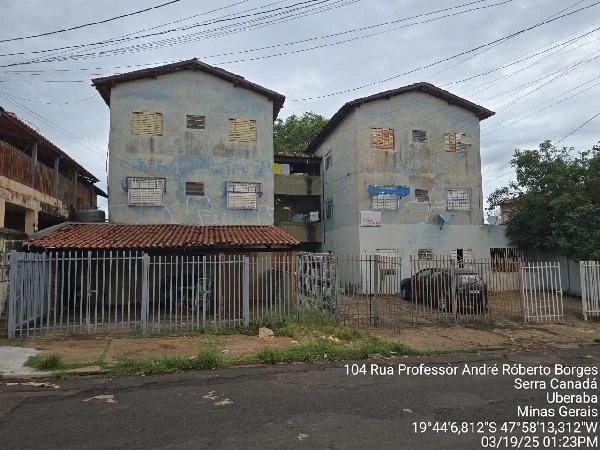 Apartamento - 2 Quartos - Uberaba - Ocupado — foto 2
