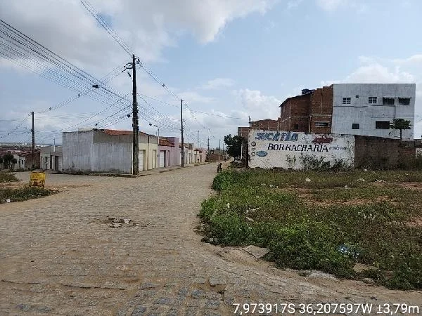 Casa - 2 Quartos - Brejo da Madre de Deus - Ocupado — foto 2