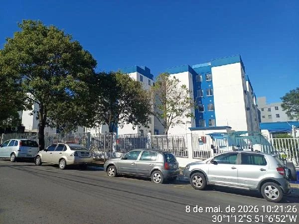 Apartamento - 2 Quartos - Porto Alegre - Ocupado — foto 2