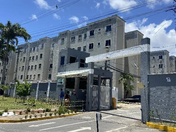 Apartamento - 2 Quartos - Lauro de Freitas - Ocupado — foto 2