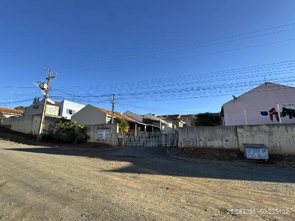 Casa - 2 Quartos - Ponta Grossa - Ocupado — foto 2