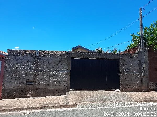 Casa - 2 Quartos - Iturama - Ocupado — foto 2