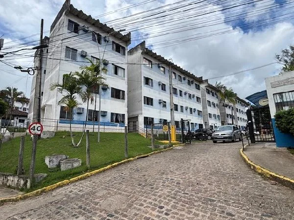 Apartamento - 2 Quartos - Sao Lourenco da Mata - Ocupado — foto 2