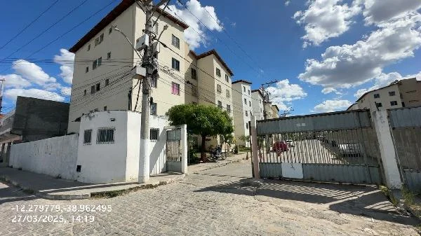 Apartamento - 2 Quartos - Feira de Santana - Ocupado — foto 2