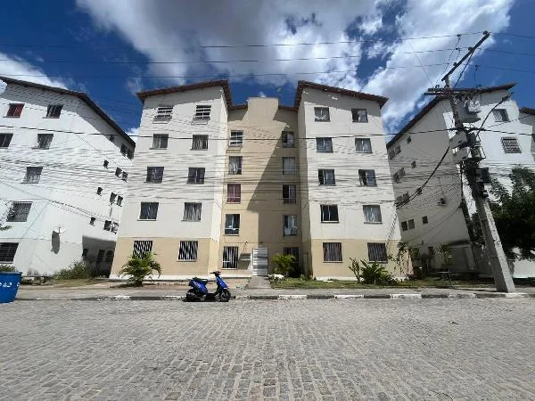 Apartamento - 2 Quartos - Feira de Santana - Ocupado — foto 2