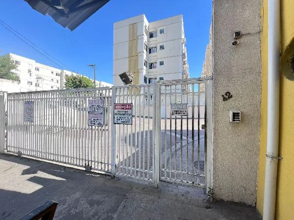 Apartamento - 2 Quartos - São Gonçalo - Ocupado — foto 2