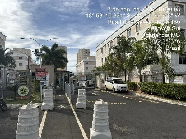 Apartamento - 2 Quartos - Uberlândia - Ocupado — foto 2