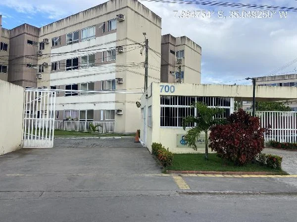Apartamento - 2 Quartos - Sao Lourenco da Mata - Ocupado — foto 2