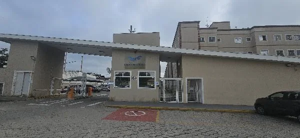 Apartamento - 2 Quartos - Pindamonhangaba - Ocupado — foto 2
