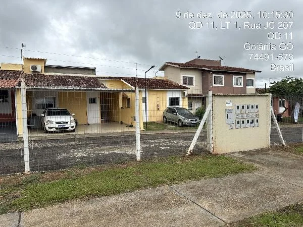 Sobrado - 2 Quartos - Goiania - Ocupado — foto 2