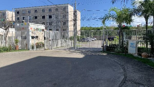 Apartamento - 2 Quartos - Camacari - Ocupado — foto 2