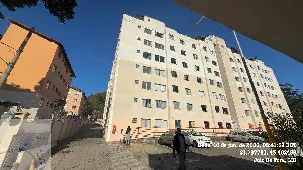 Apartamento - 2 Quartos - Juiz de Fora - Desocupado — foto 2