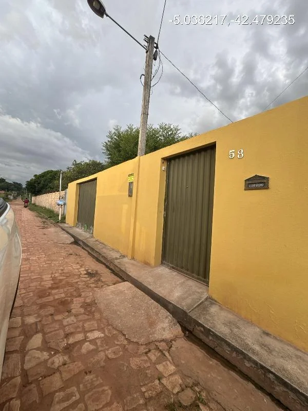 Casa - 2 Quartos - Altos - Ocupado — foto 2