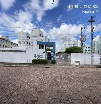 Apartamento - 2 Quartos - Teresina - Ocupado — foto 2
