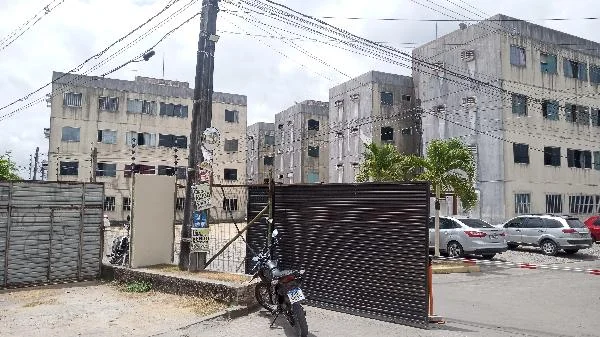 Apartamento - 2 Quartos - Jaboatao dos Guararapes - Desocupado — foto 2
