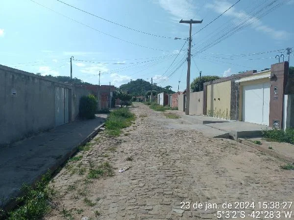 Casa - 2 Quartos - Altos - Ocupado — foto 2