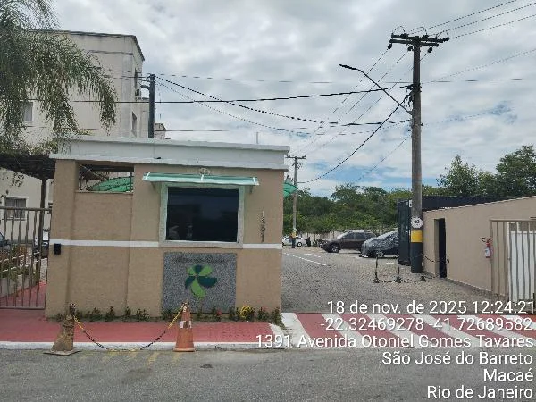 Apartamento - 2 Quartos - Macaé - Ocupado — foto 2