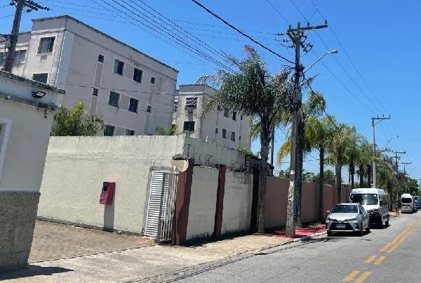 Apartamento - 2 Quartos - Campos dos Goytacazes - Ocupado — foto 2