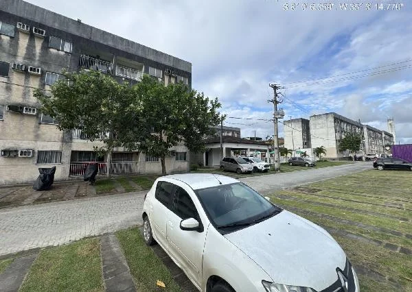 Apartamento - 2 Quartos - Sao Lourenco da Mata - Ocupado — foto 2