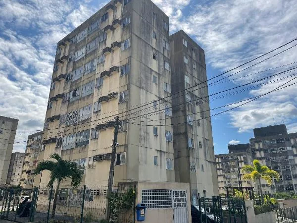 Apartamento - 2 Quartos - Sao Lourenco da Mata - Ocupado — foto 2