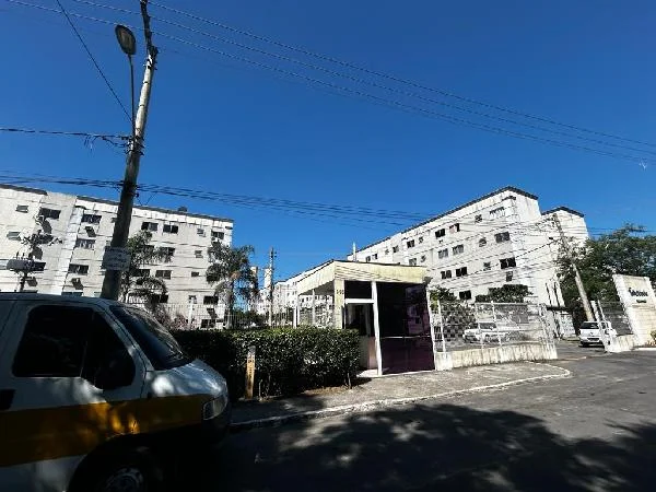 Apartamento - 2 Quartos - Queimados - Ocupado — foto 2
