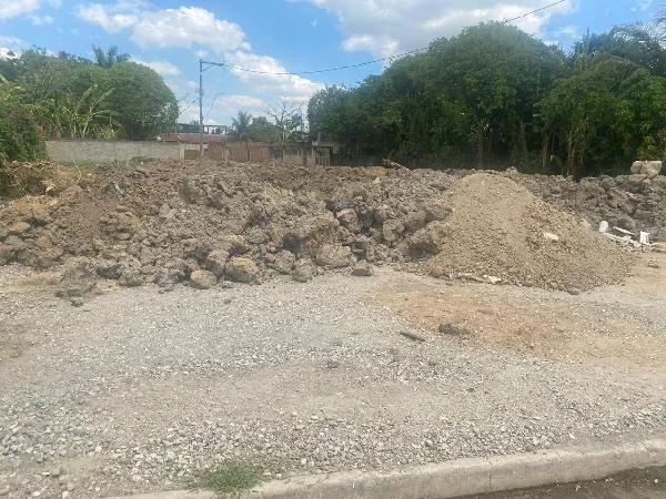 Prédio - 2 Quartos - Queimados - Ocupado — foto 2