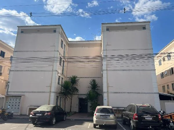 Apartamento - 2 Quartos - Campos dos Goytacazes - Ocupado — foto 2