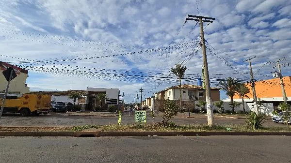 Apartamento - 2 Quartos - Valparaiso de Goias - Ocupado — foto 2