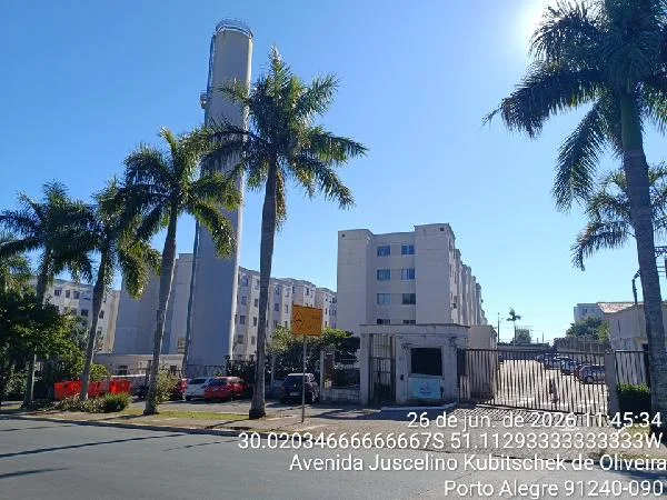 Apartamento - 2 Quartos - Porto Alegre - Ocupado — foto 2