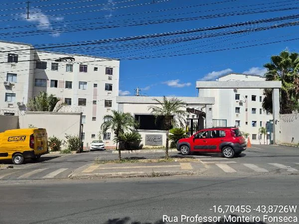 Apartamento - 2 Quartos - Montes Claros - Ocupado — foto 2