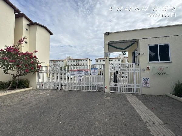 Apartamento - 2 Quartos - Teresina - Ocupado — foto 2