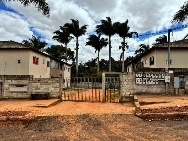 Apartamento - 2 Quartos - Cidade Ocidental - Ocupado — foto 2