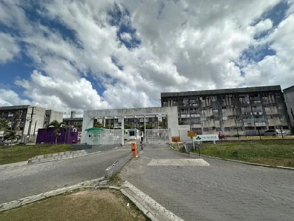 Apartamento - 2 Quartos - Sao Lourenco da Mata - Ocupado — foto 2