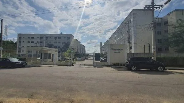 Apartamento - 2 Quartos - Queimados - Ocupado — foto 2