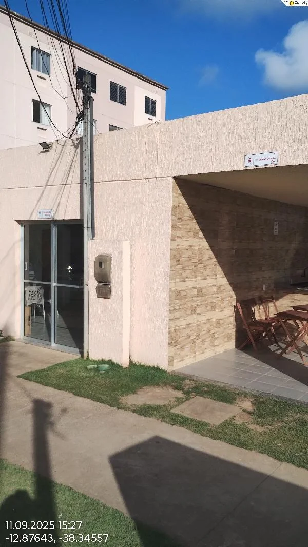 Apartamento - 2 Quartos - Lauro de Freitas - Ocupado — foto 2